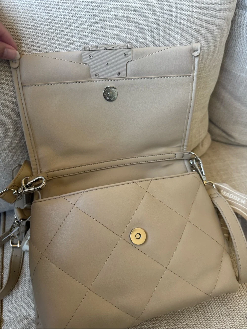 Steven Madden tan crossbody bag NWT